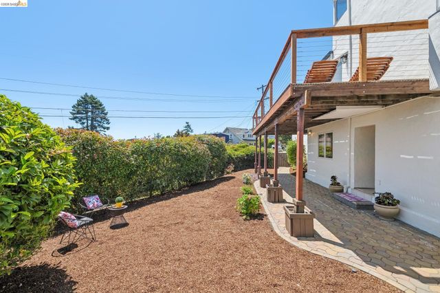 708 Grizzly Peak Blvd, Berkeley, CA 94708