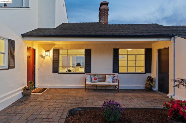 708 Grizzly Peak Blvd, Berkeley, CA 94708