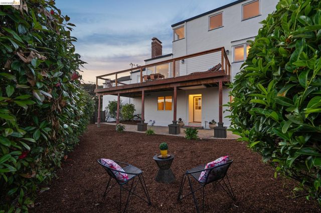 708 Grizzly Peak Blvd, Berkeley, CA 94708