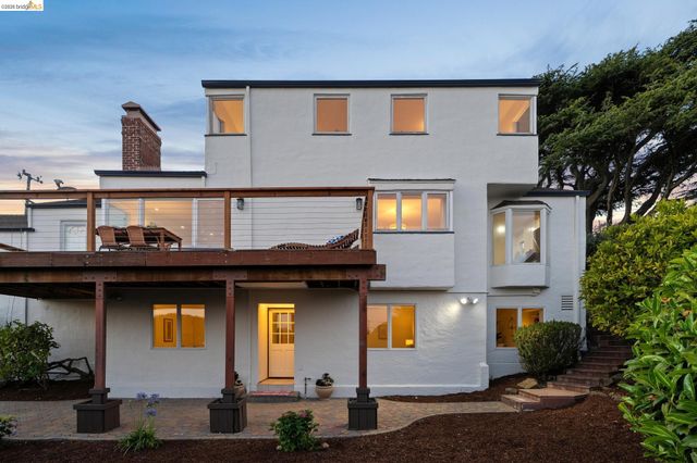 708 Grizzly Peak Blvd, Berkeley, CA 94708
