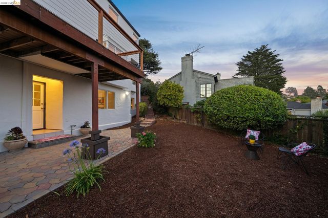 708 Grizzly Peak Blvd, Berkeley, CA 94708