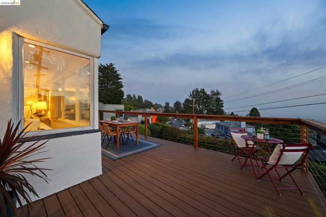 708 Grizzly Peak Blvd, Berkeley, CA 94708