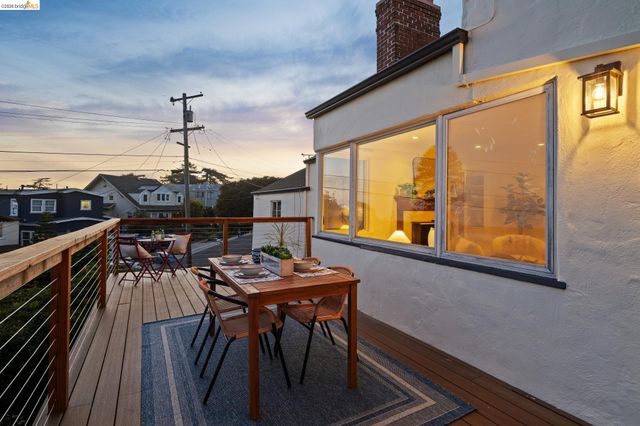 708 Grizzly Peak Blvd, Berkeley, CA 94708