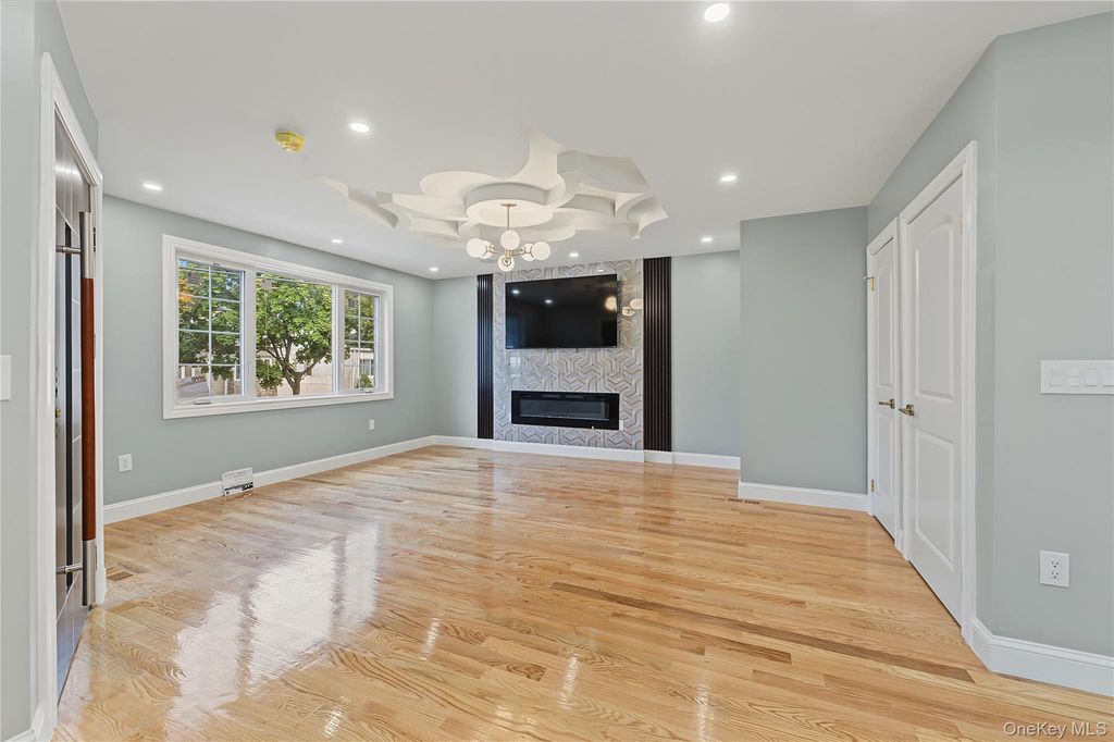 15320 120th Avenue, Jamaica, NY 11434 — photo 3