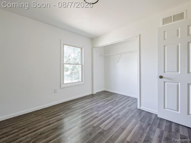 584 Tennessee Street, Detroit, MI 48215