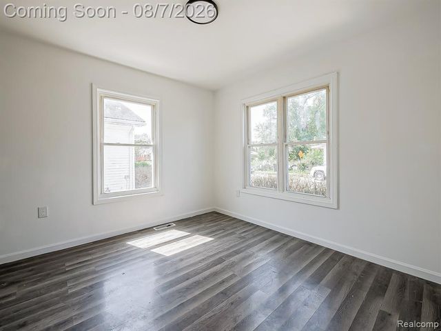 584 Tennessee Street, Detroit, MI 48215