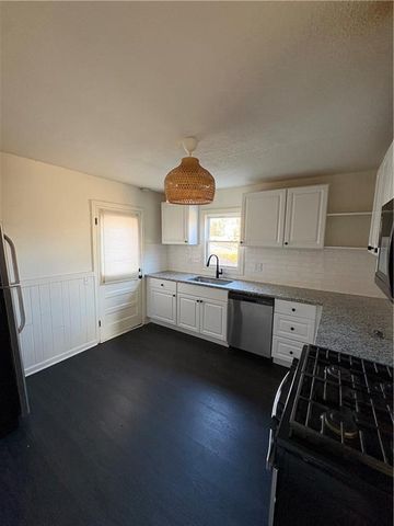 741 Locust Street, Kansas City, KS 66103