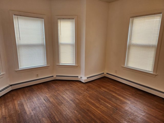 107 Hollingsworth Street 01, Lynn, MA 01902