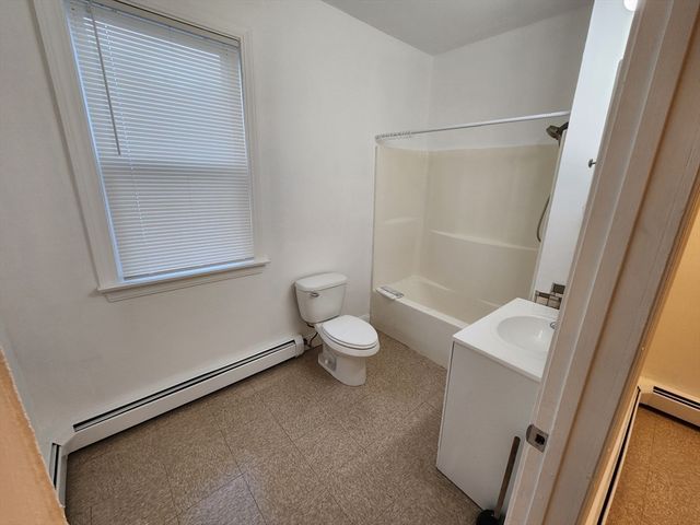 107 Hollingsworth Street 01, Lynn, MA 01902