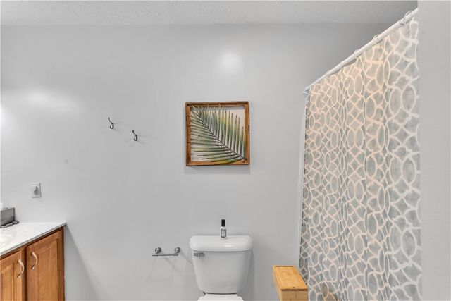 301 Wingate Dr, Robinson Twp, PA 15205