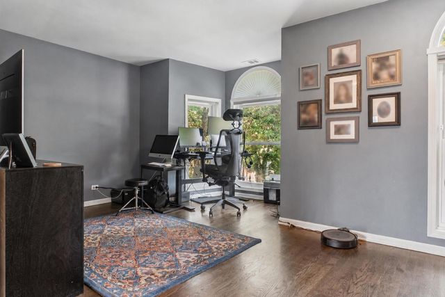 2527 N WASHTENAW Avenue, Chicago, IL 60647