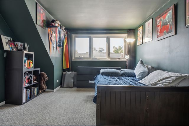 2527 N WASHTENAW Avenue, Chicago, IL 60647