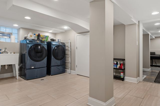 2527 N WASHTENAW Avenue, Chicago, IL 60647