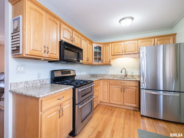 2419 N IDAHO Street, Peoria, IL 61604