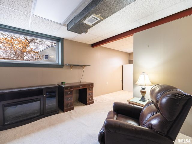 2419 N IDAHO Street, Peoria, IL 61604