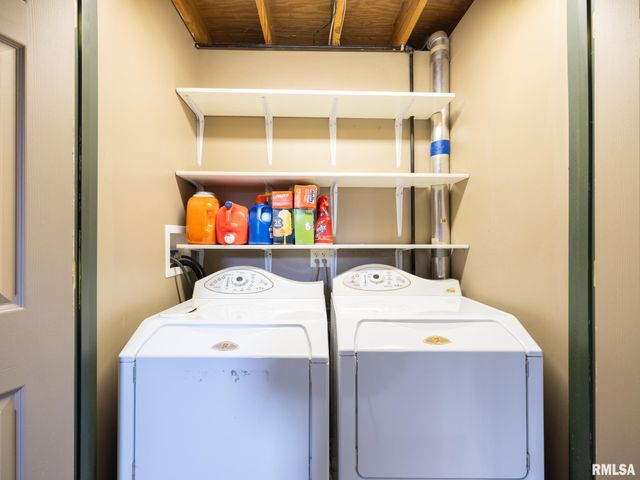 2419 N IDAHO Street, Peoria, IL 61604