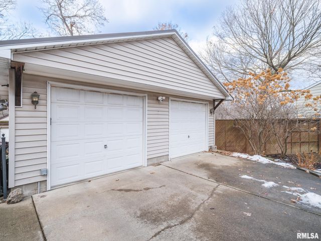 2419 N IDAHO Street, Peoria, IL 61604