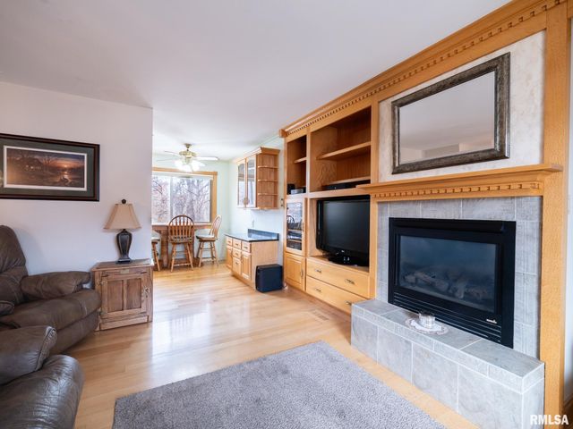 2419 N IDAHO Street, Peoria, IL 61604