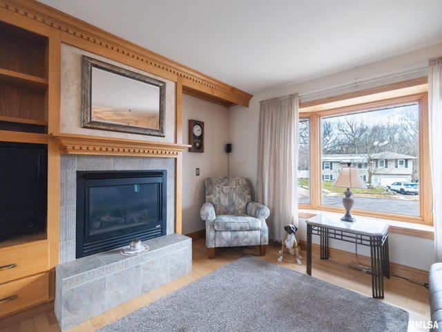 2419 N IDAHO Street, Peoria, IL 61604