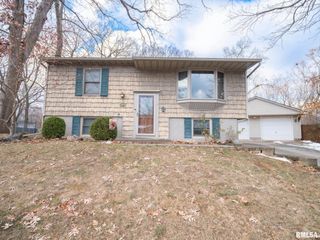 2419 N IDAHO Street, Peoria, IL 61604