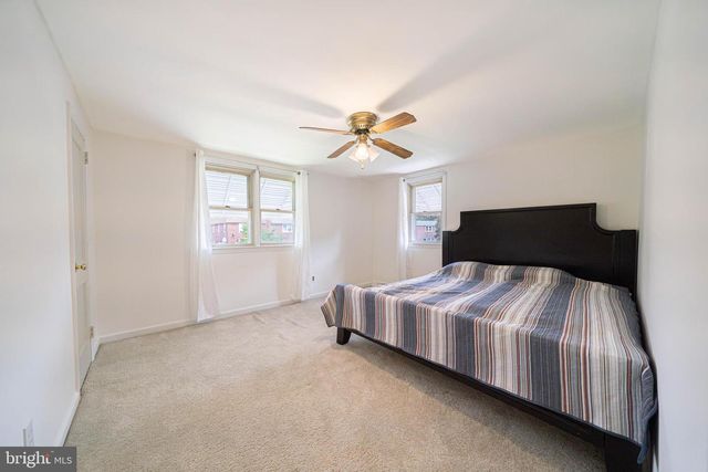 336 HOLLAND ST, Crum Lynne, PA 19022