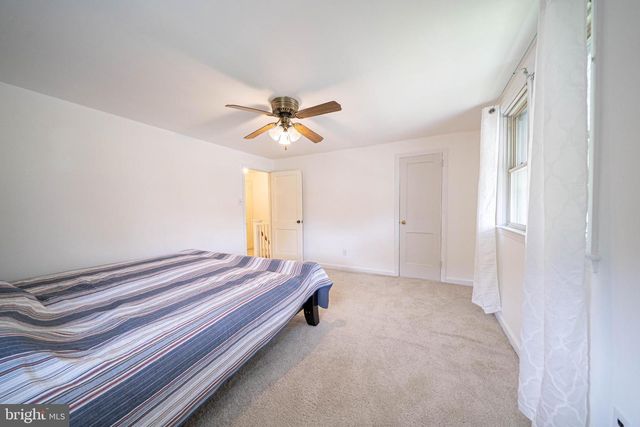 336 HOLLAND ST, Crum Lynne, PA 19022