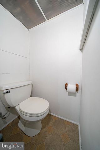 336 HOLLAND ST, Crum Lynne, PA 19022