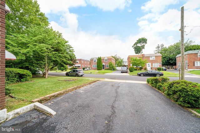 336 HOLLAND ST, Crum Lynne, PA 19022