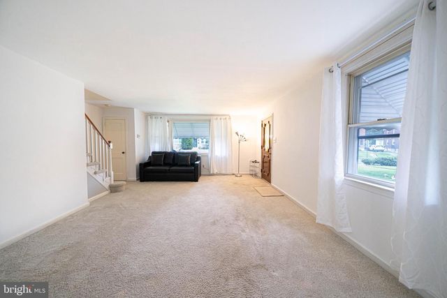 336 HOLLAND ST, Crum Lynne, PA 19022