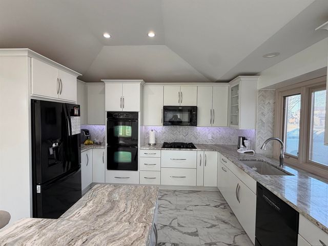 12516 WATKINS Drive Drive, Shelby Twp, MI 48315