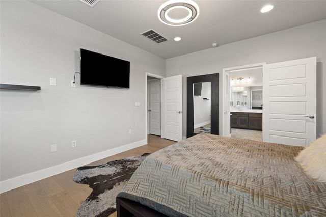 1713 Arcilla ST, Austin, TX 78741