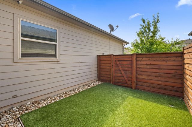 1713 Arcilla ST, Austin, TX 78741