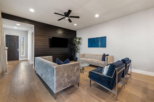 1713 Arcilla ST, Austin, TX 78741
