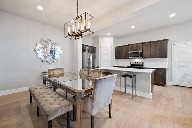 1713 Arcilla ST, Austin, TX 78741
