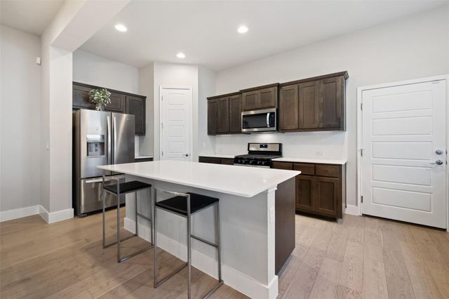 1713 Arcilla ST, Austin, TX 78741