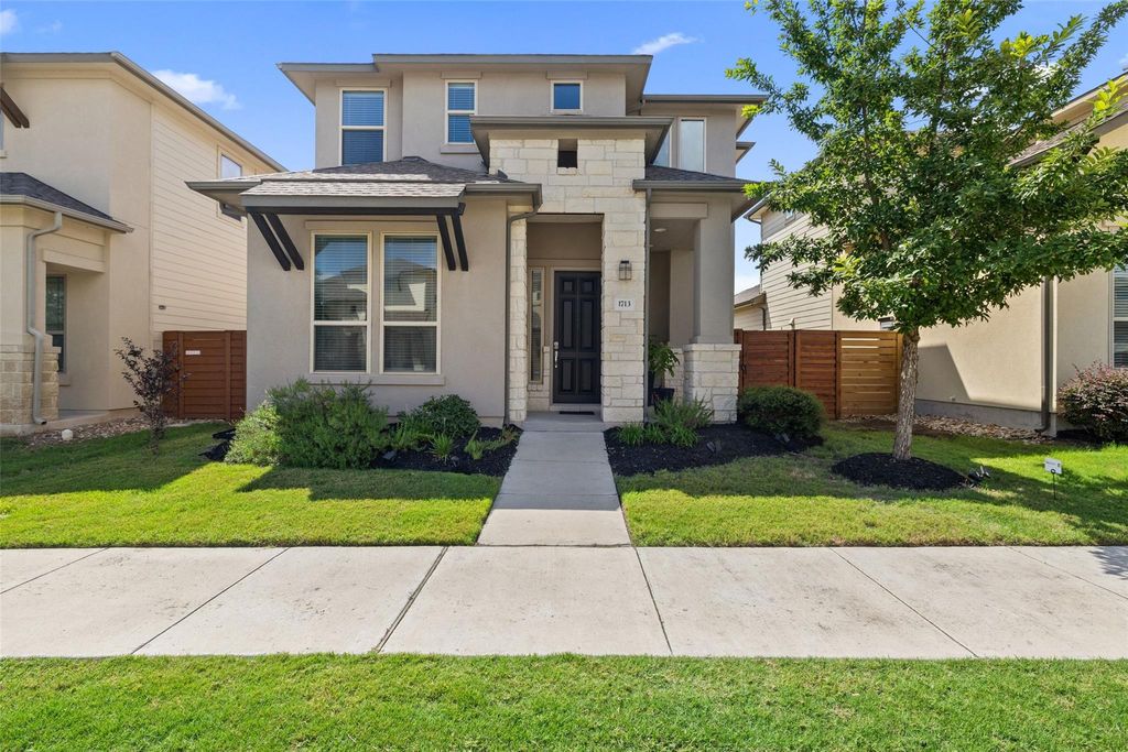 1713 Arcilla ST, Austin, TX 78741