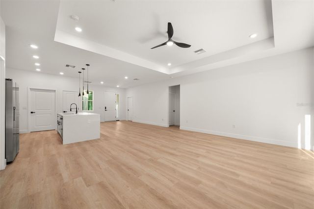 8381 MANTUA AVENUE, Sebring, FL 33872