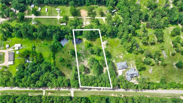 000 County Road 303, Dayton, TX 77535