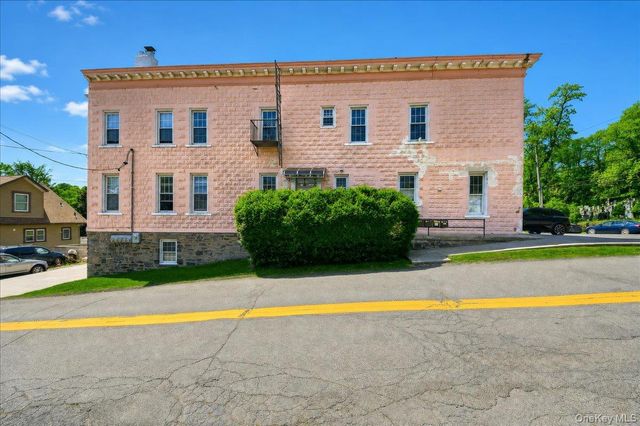 208 Tompkins Road, Yonkers, NY 10703