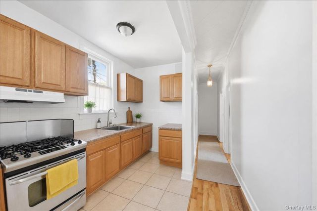 208 Tompkins Road, Yonkers, NY 10703