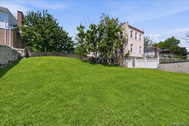 208 Tompkins Road, Yonkers, NY 10703