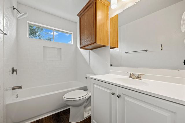 2205 Ada LN, Round Rock, TX 78664