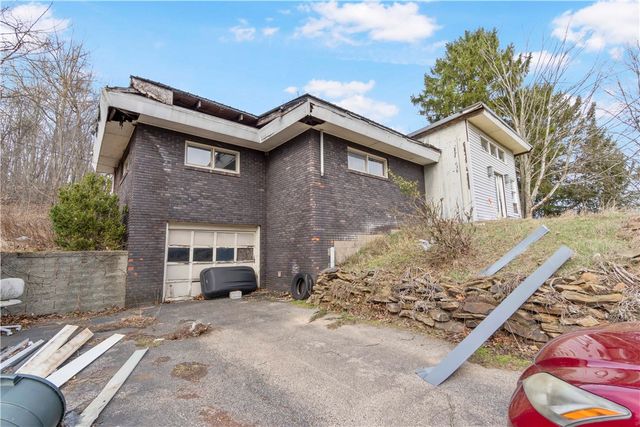 465 Amsler Ridge Rd, Economy, PA 15143