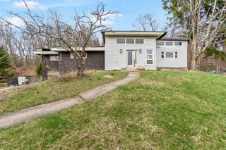 465 Amsler Ridge Rd, Economy, PA 15143