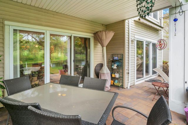 9 Windwatch Drive, Hauppauge, NY 11788