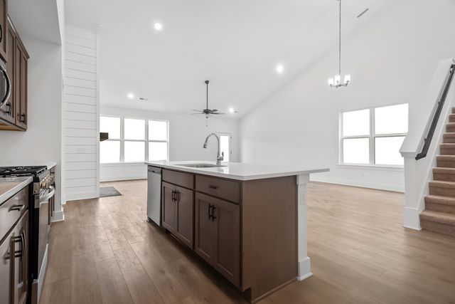 2882 Hutson Drive, White House, TN 37188