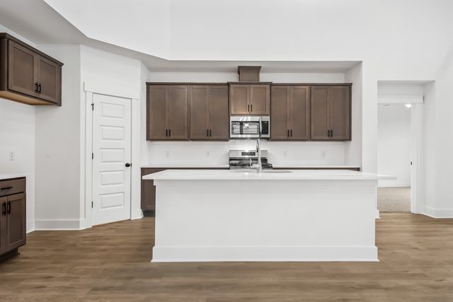 2882 Hutson Drive, White House, TN 37188