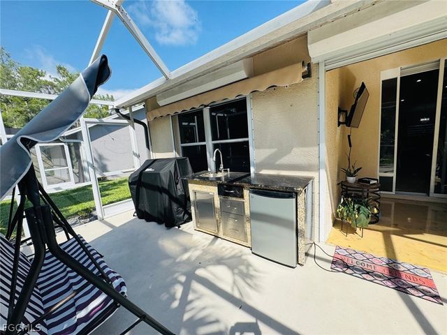 5313 Whitten DR 84, Naples, FL 34104