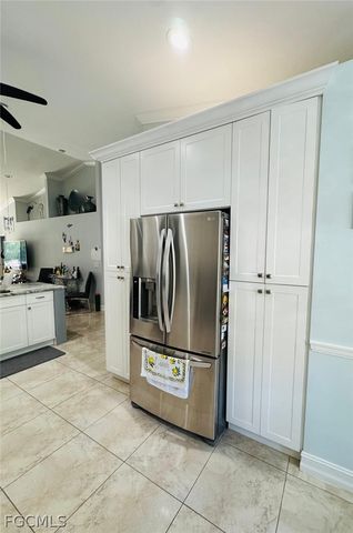 5313 Whitten DR 84, Naples, FL 34104