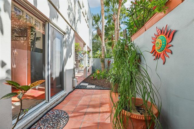 3308 W SANTIAGO STREET A, Tampa, FL 33629